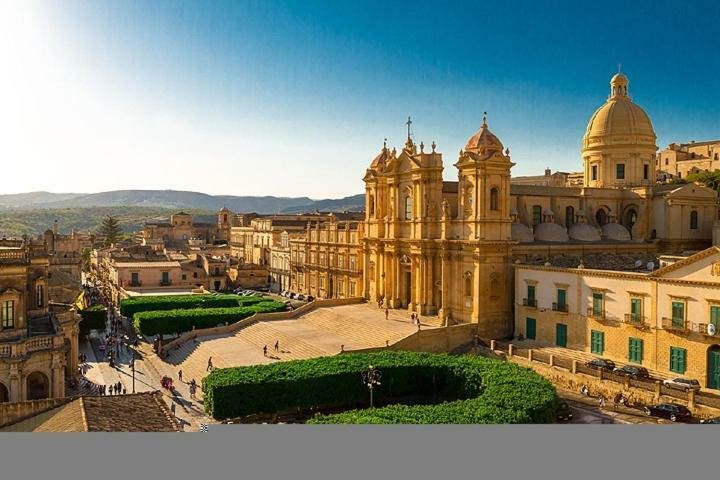 Bed and Breakfast Porta Nazionale Dependance à Noto Extérieur photo